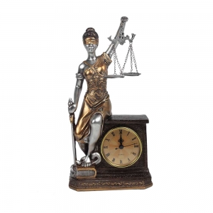 Dama De La Justicia/ Reloj